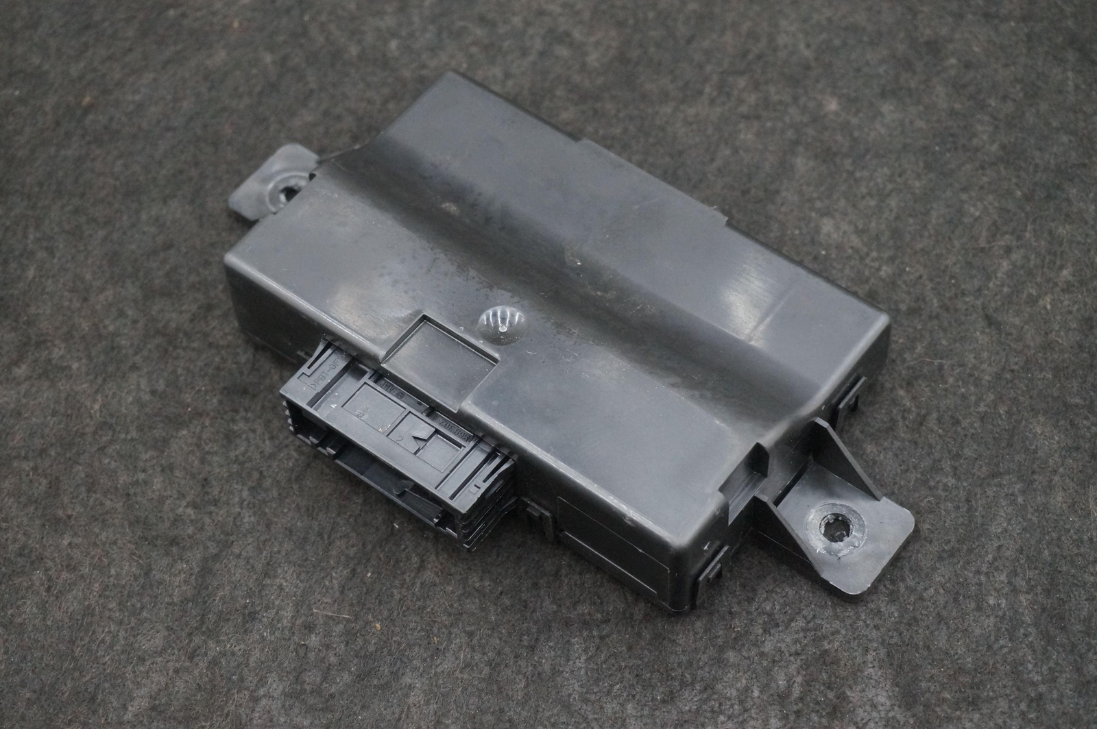 Diagnostic Bus Gateway Control Module Unit OEM 4S0907468 Audi R8 4S 2017-23