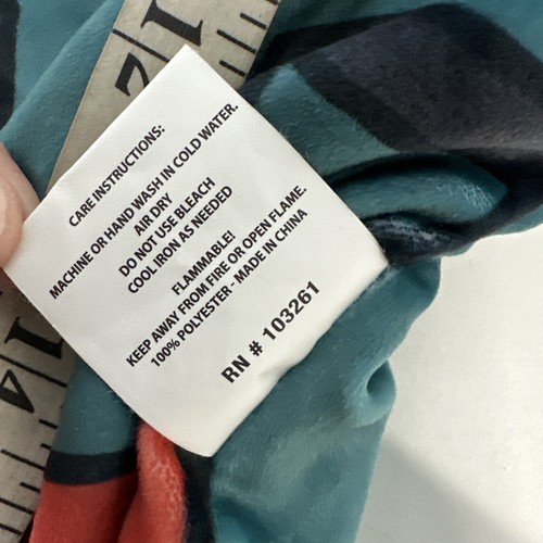 My Hero Academia Convertible Neck pillow/stuffed figure (OPEN SEAM LEAKS Inserts - Picture 8 of 13