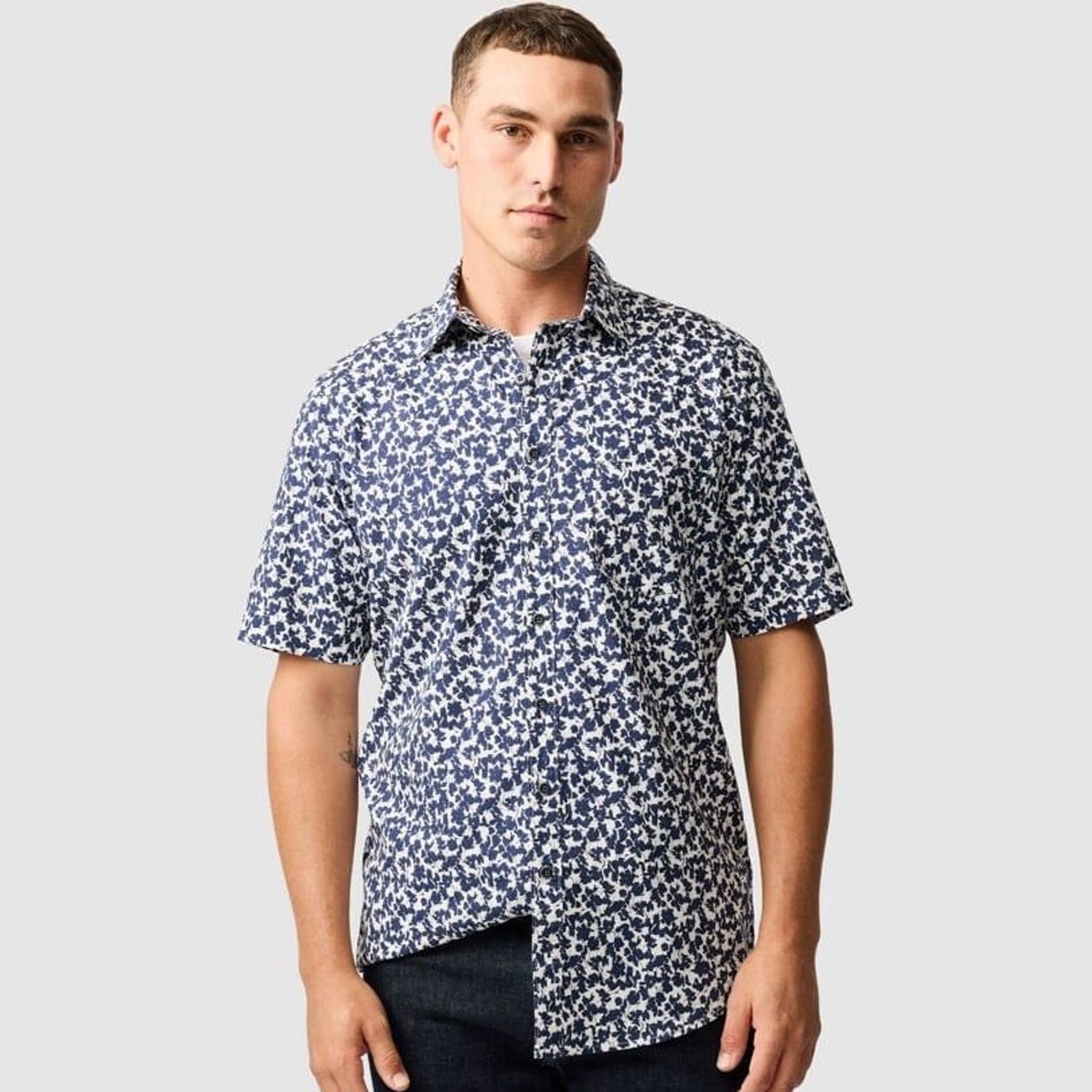 Rodd & Gunn Jameison Bay Shirt Floral Cotton Button Up White Blue XL