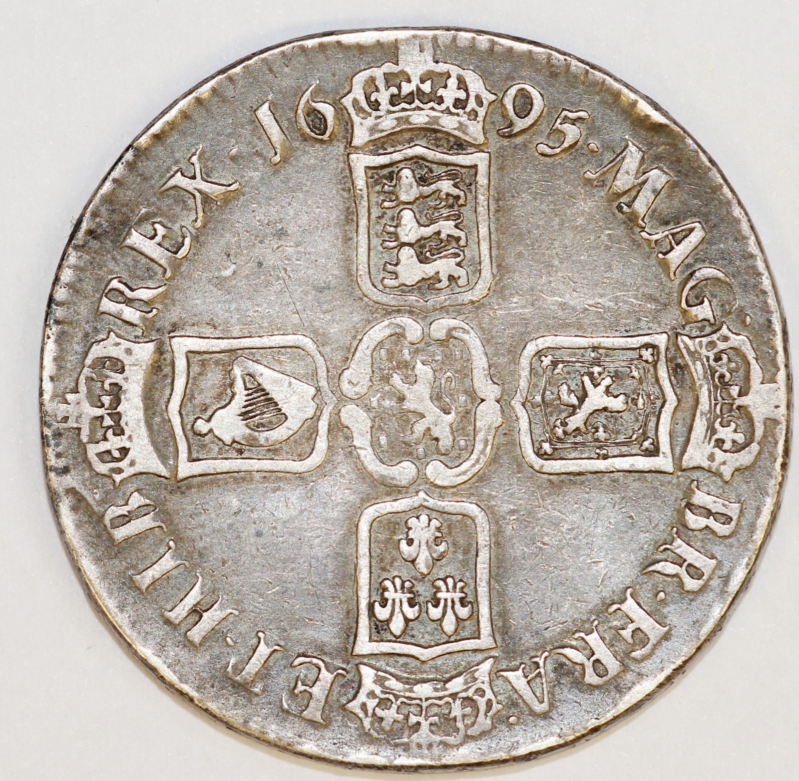 Foto 1 di 2