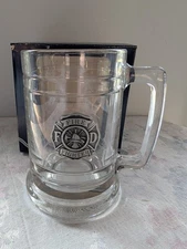 FIRE FIGHTER FD STEIN GLASS PEWTER 3D  MEDALLION 1993 BARWARE MUG TANKARD 15oz.