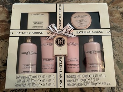 Baylis & Harding Keepsake Box Jojoba, Vanilla & Almond Bath Gift Set, New OB