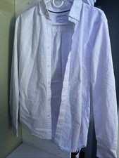 White Dress Shirt Men  s Size Small