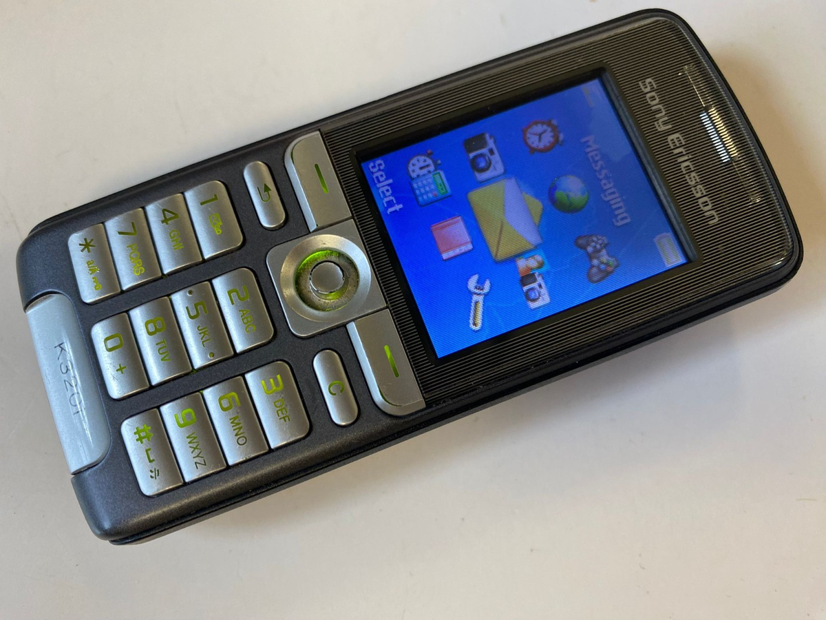 Sony Ericsson K320i Mobile Phone UNLOCKED Dark Grey Retro Classic