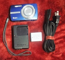 Olympus Stylus 820 8.0MP Compact Camera Blue - Tested Works Read Description 