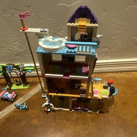 LEGO Friends 41340  Heartlake City No Box.  Incomplete.  Has instruction book.