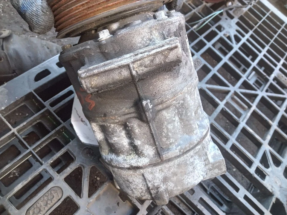 Used A/C Compressor fits: 2017 Volkswagen Passat 2.0L R134A Grade A Foto 3 de 4