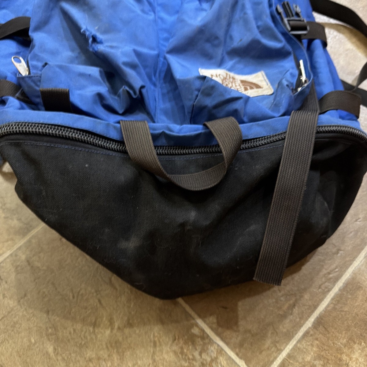The North Face Travel Tools Duffle Bag Backpack Large blue vintage