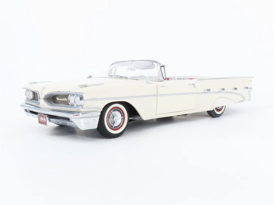 1:24 Scale Danbury Mint Die-Cast 1959 Pontiac Bonneville Convertible - Image 4 of 4