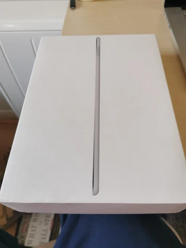 iPad Air Wi-Fi MGL W2B/A 16GB Silver Empty Box with Product Info and Stickers