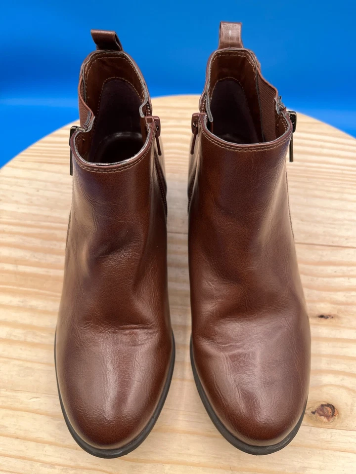 Botas de tornozelo femininas Unisa Howi tamanho 8M couro marrom fecho com zíper 2" salto faroeste - Imagem 4 de 4