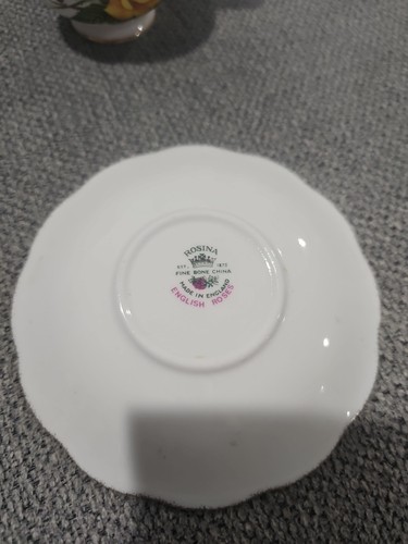 Taza y platillo de té Rosina Fine Bone China con rosas inglesas hecho en Inglaterra - Imagen 4 de 6