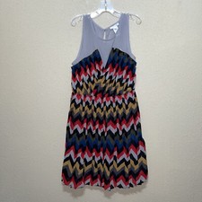 Easley Dress Ladies multi color SZ Medium NEW