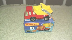 matchbox no 37 skip truck