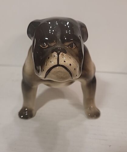 Vintage British Bulldog Dog Figurine Glossy Hand Painted 8" L X 4 3/4" H Mint - Afbeelding 1 van 10