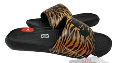 Nike Womens Victori One Print Slip On Slide S...
