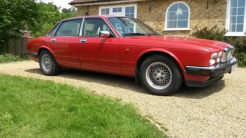 Jaguar XJ 3.2 Manual only 56K miles - Picture 2 of 12