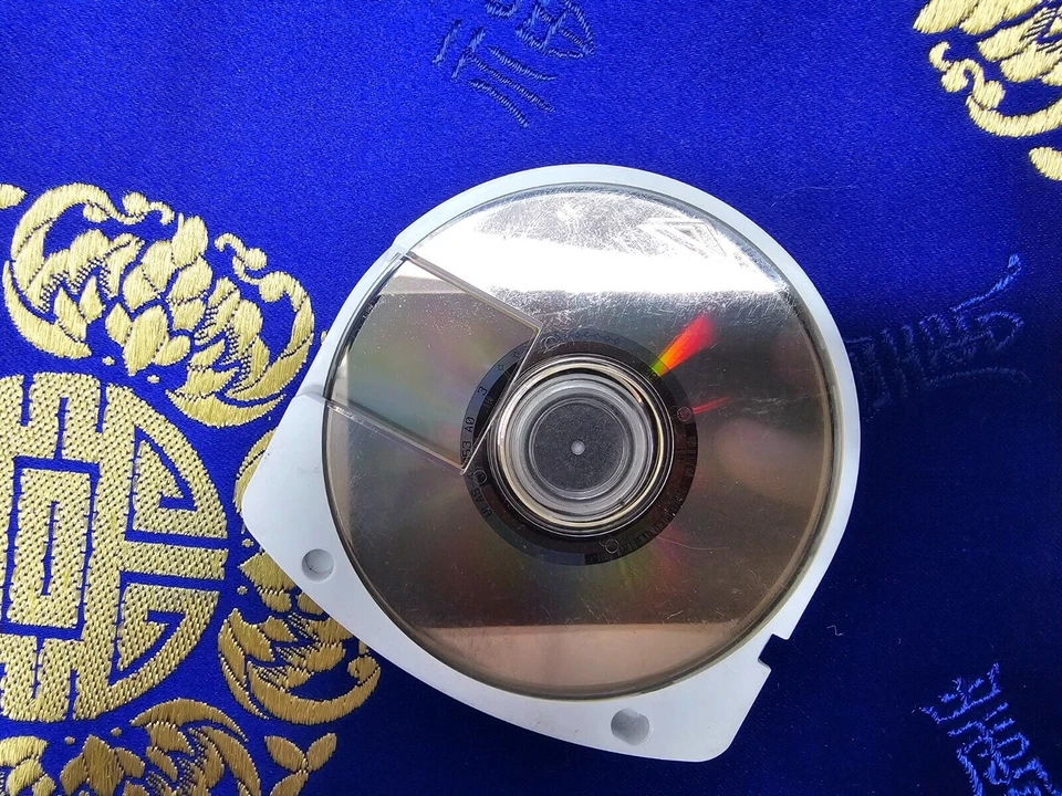 PSP UMD Capcom Classics Collection Remixed ULAS 42053 - Image 2 of 2