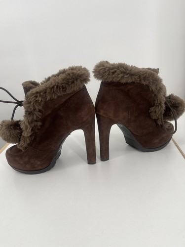 Nine West Brown Suede Faux Fur Boots Women’s Size 7.5 Short High Heels Pom Pom - Picture 9 of 12