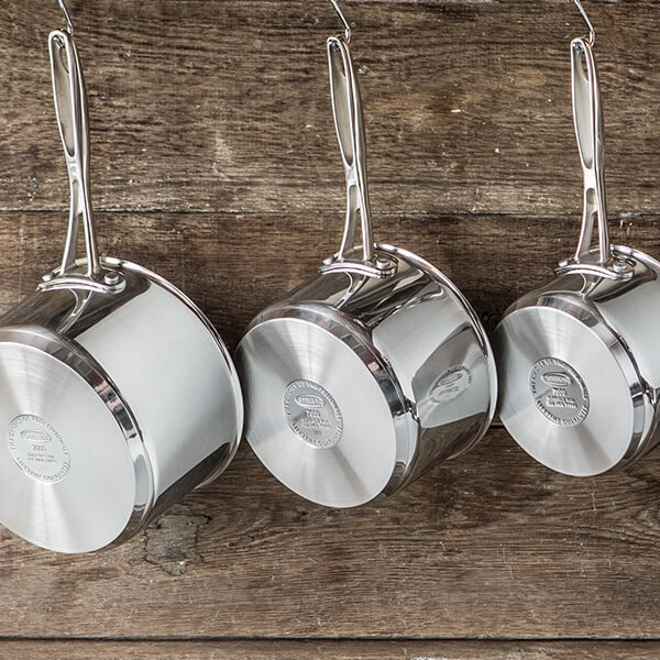 Stellar 7000 S7A1 Set of 3 Stainless Steel Saucepans & Lids 16,18,20cm