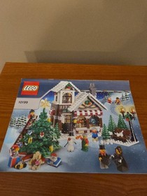 Lego Christmas Village Set # 10199 Winter Toy Shop w/Minifigures & Manual