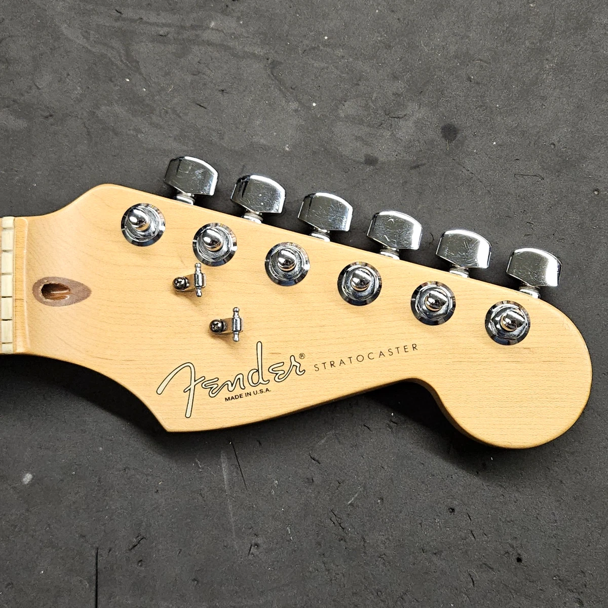 Piastra Per Collo Chitarra Cromata Personalizzata - Stile Fender Stratocaster 1060887 Piastra Per Collo Chitarra Cromata Personalizzata - Stile Fender Stratocaster 1060887