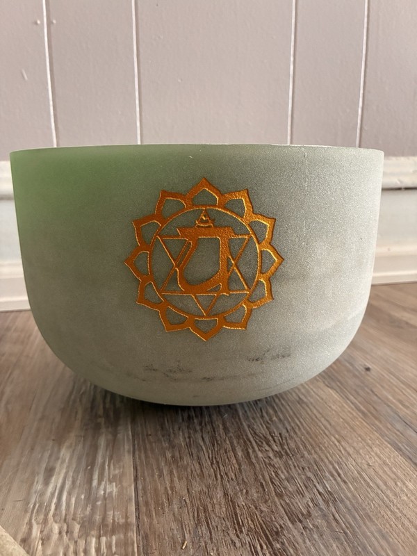 Heart Chakra 10in Crystal Singing Bowl w/ Mallet from Manitou Springs Co