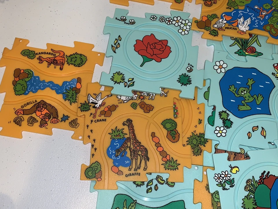 Puzzle Track Animals and Scenery 16 Pieces Snap Together Toy Playset 5" Assorted - Image 4 of 4