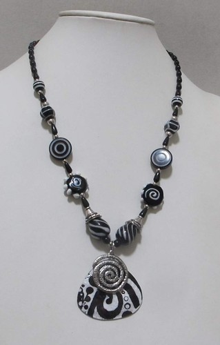 Black & White Mixed Materials Art Glass Enamel Silver Tone Pendant Necklace