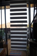 Store enrouleur zébré  sans perçage Jour/ Nuit  GRIS 60 x 180 cm Déjà Monté