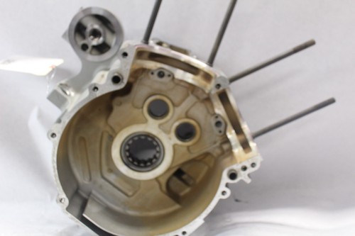 24654-06A RIGHT Crankcase Twin Cam SILVER 24653-06 2008 H-D ELECTRAGLIDE FLHT - Picture 8 of 9