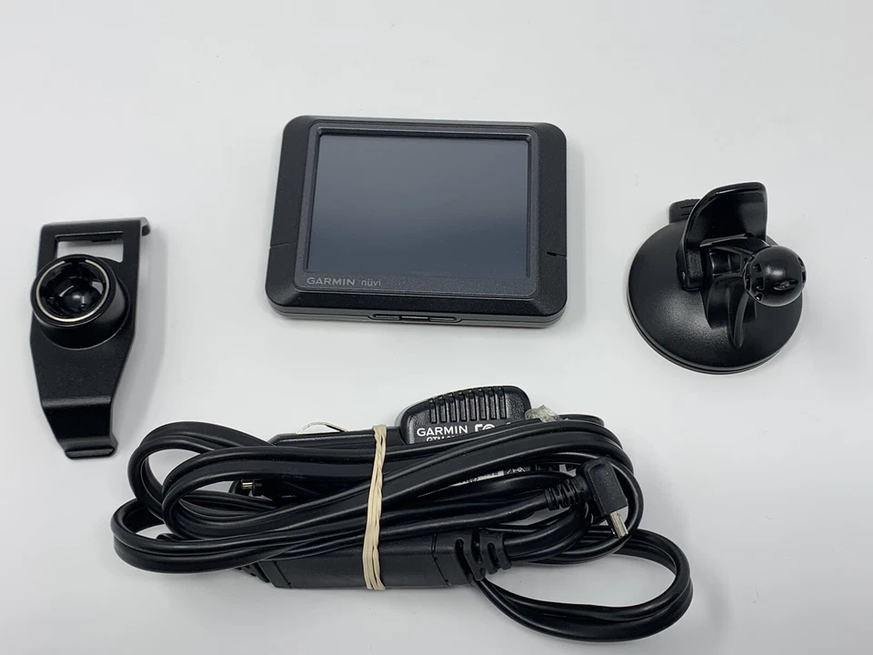 Garmin Nuvi 265 GPS Bundle Navigation System Bluetooth  w/ Car Charger WORKING - Image 2 of 4