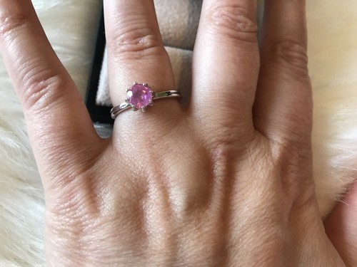 Anillo solitario redondo de zafiro rosa 1.000 quilates talla Q y O - Imagen 12 de 12