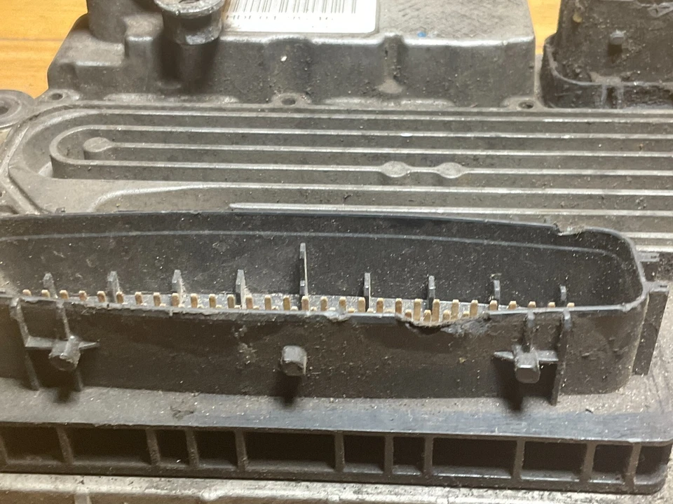 2013 Freightliner Cascadia 125 Engine Computer Module ECM ECU A 000 446 76 35 - Image 3 of 4