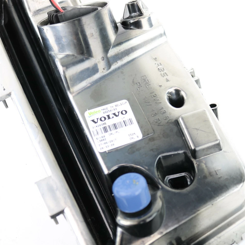 Luz antiniebla LED de conducción delantera izquierda Volvo 31420395 se adapta a S60 V60 2014-2018 Foto 3 de 3