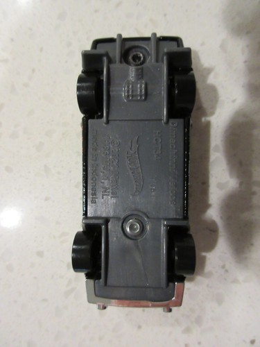 2021 Hot Wheels Dimachinni Veloce Black Nightburnerz 1:64 DIECAST Toy Race Car - Picture 4 of 5