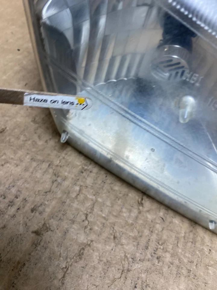 Farol direito do passageiro direito Chevrolet Venture Montana 1997 a 2005 O5879 DG - Imagem 4 de 4