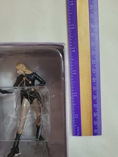 Eaglemoss LTD. The Classic DC Black Canary Fiqure EUC - Picture 6 of 6