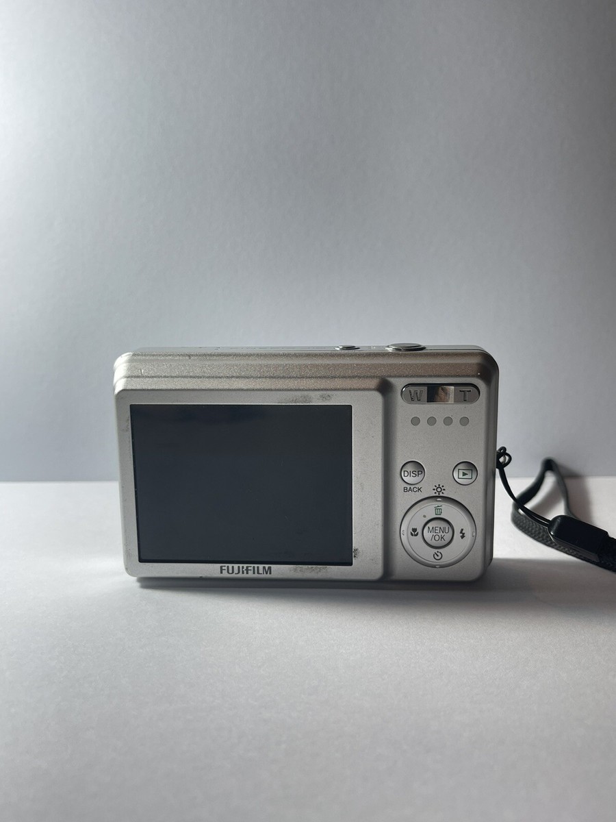 Fujifilm FinePix J10 Digital Compact Camera *FLASH NOT WORKING