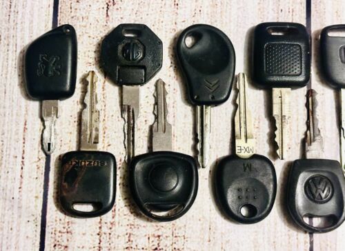 JOB LOT - CAR KEYS - MIXED VEHICLES - Picture 2 of 4