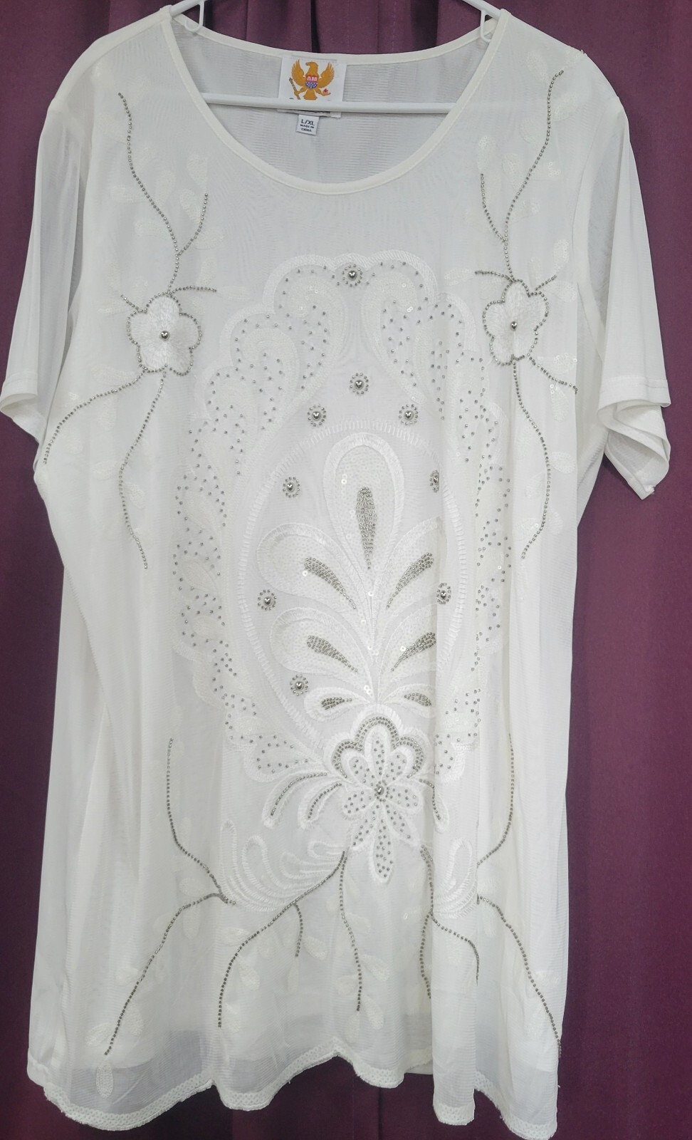 Ameri MODE WOMENS L/XL White Sequined Top - image 1