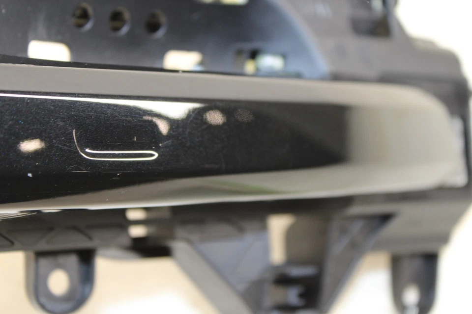 2018-2024 Audi SQ5 Q5 Rear Right Exterior Door Handle OEM KX28 - Image 3 of 4