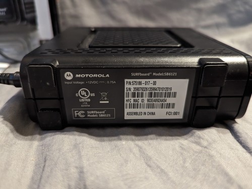 Motorola SURFboard eXtreme DOCSIS 3.0 modem via cavo, #SB6121 ottime condizioni - NESSUN ADATTATORE DI ALIMENTAZIONE - Foto 7 di 8