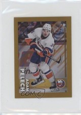 2022 Topps Chrome NHL Sticker Collection Gold Refractor /50 Adam Pelech #314 8m5