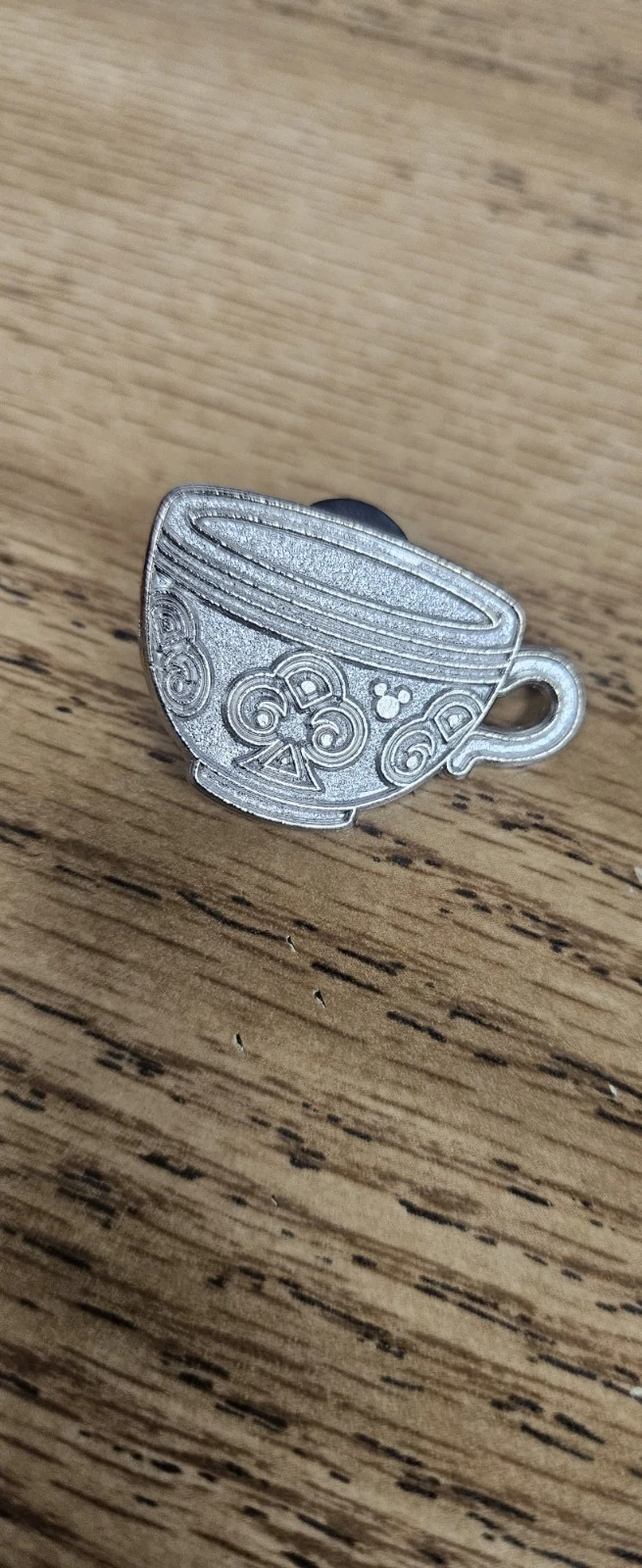 Disney Pin * MAD TEA PARTY * TEACUPS * SILVER CHASER * HIDDEN MICKEY TRADING PIN