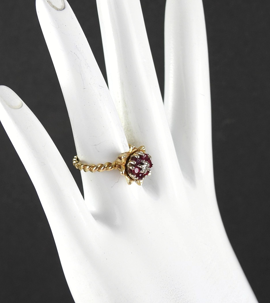 Vintage Solid 14K Yellow Gold Ring Ruby Diamond C… - image 17