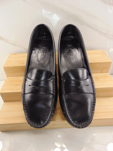 Tod's MADE IN ITALY 7.0 M Black Gommino Driving MOCCASINS LEATHER WOMENS Flats - Picture 2 of 7