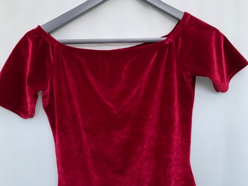 Boohoo Red Velvet Bodycon Dress Size 10 Short Sleeve - Picture 2 of 5