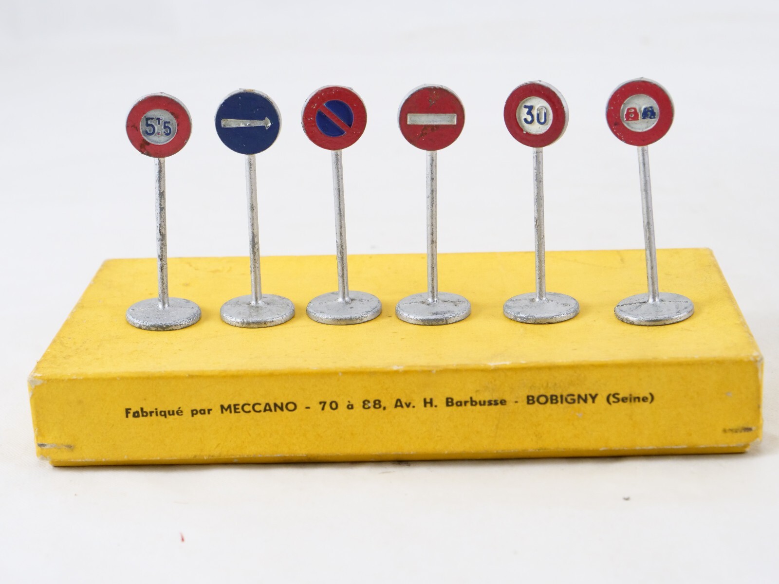 Check The Market for Dinky Road Signs DINKY TOYS no771 ロードサイン