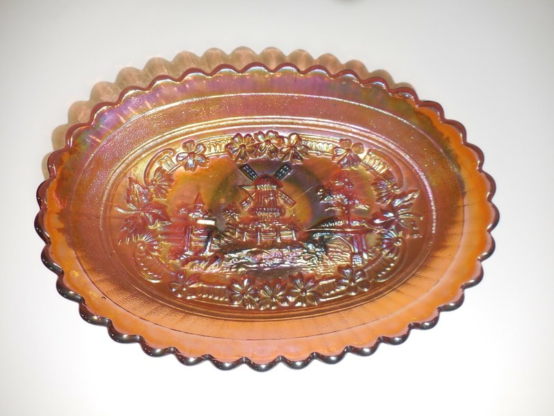 LE Smith Dutch Windmill Amethyst Carnival Glass Oval Pickle Dish Windmill